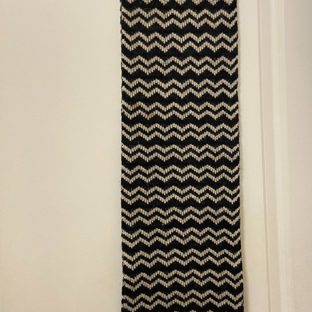 Portolano New Beatiful Cashmere Scarf Unisex Black/White 9"x 59"